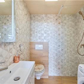 4 Bedroom Villa with pool and terrace near Dubrovnik, Sleeps 8